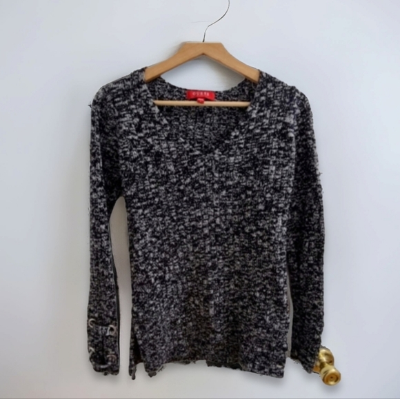 Guess Sweaters - Guess gray knit sweater